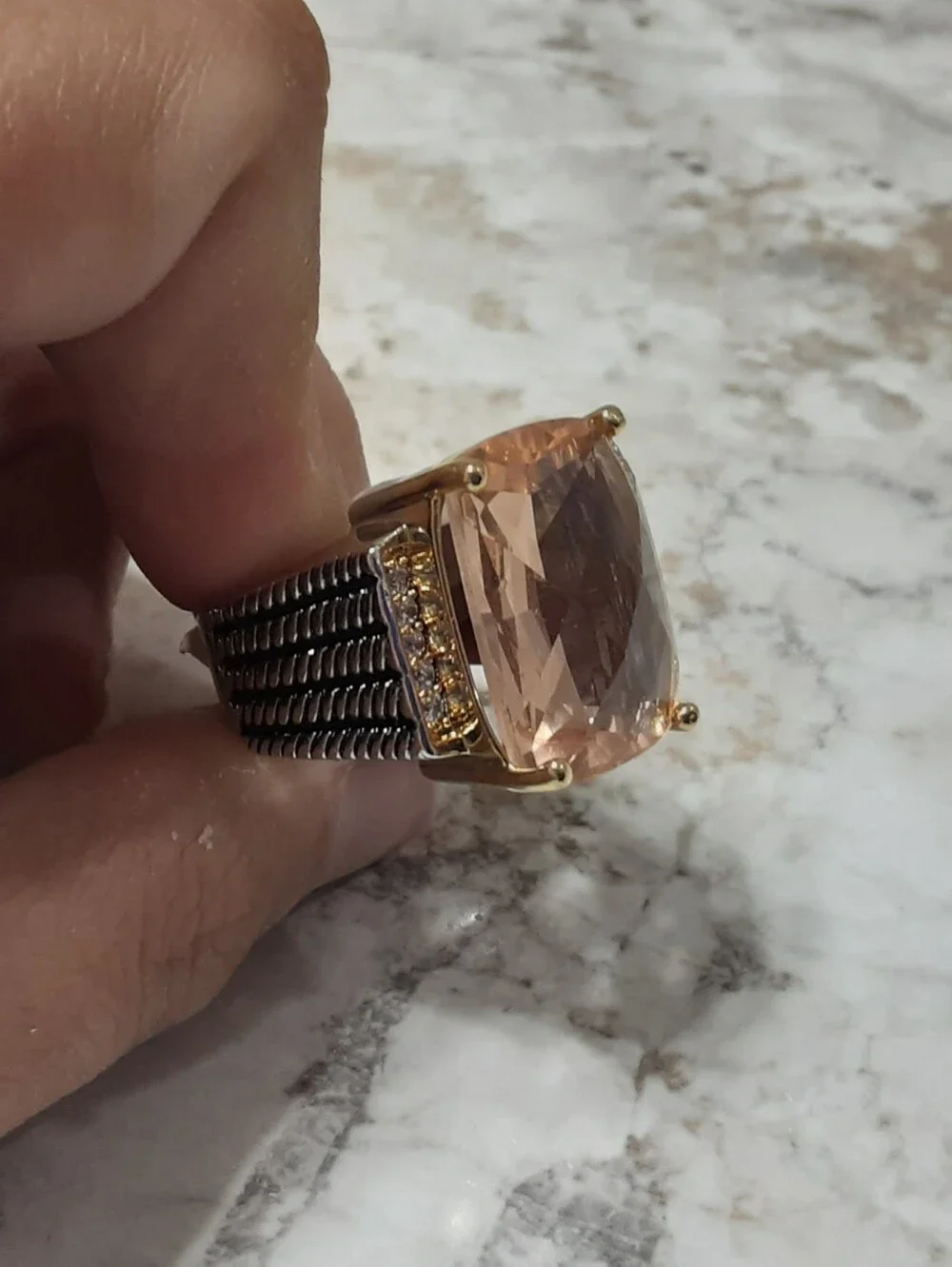 New 8ct Huge Champagne Morganite Band Ring